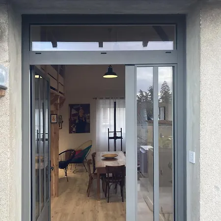 아파트 Atelier L'hirondelle Climatise 클리송
