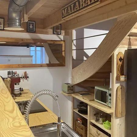 Апартаменты Atelier L'hirondelle Climatise Клиссон